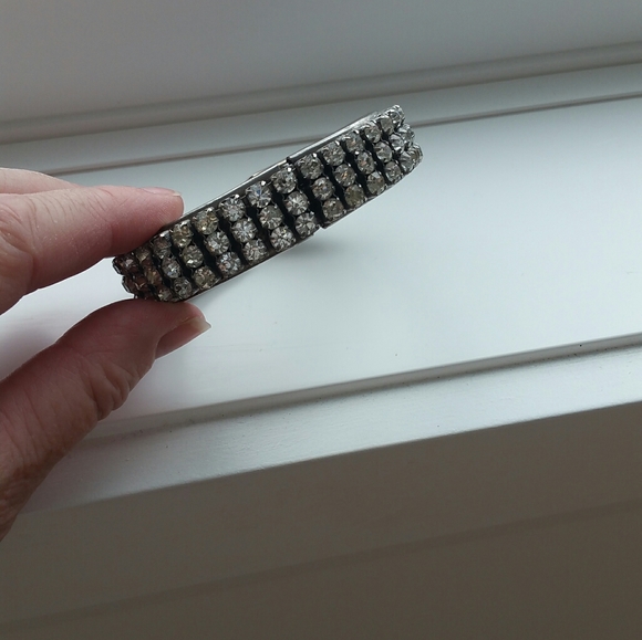 Vintage Rhinestone Bracelet - Picture 5 of 5